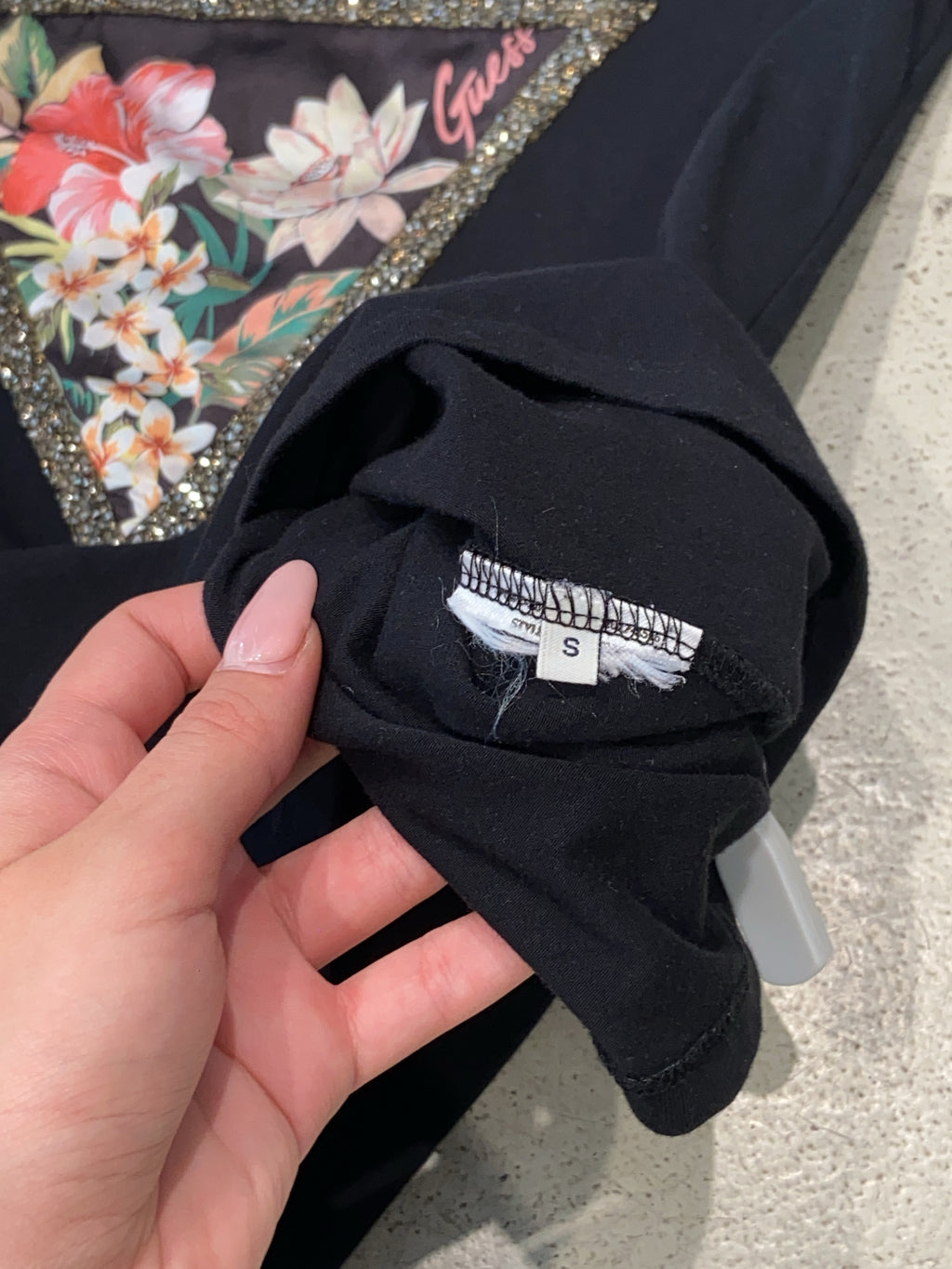 Vintage Guess T-Shirt (S)