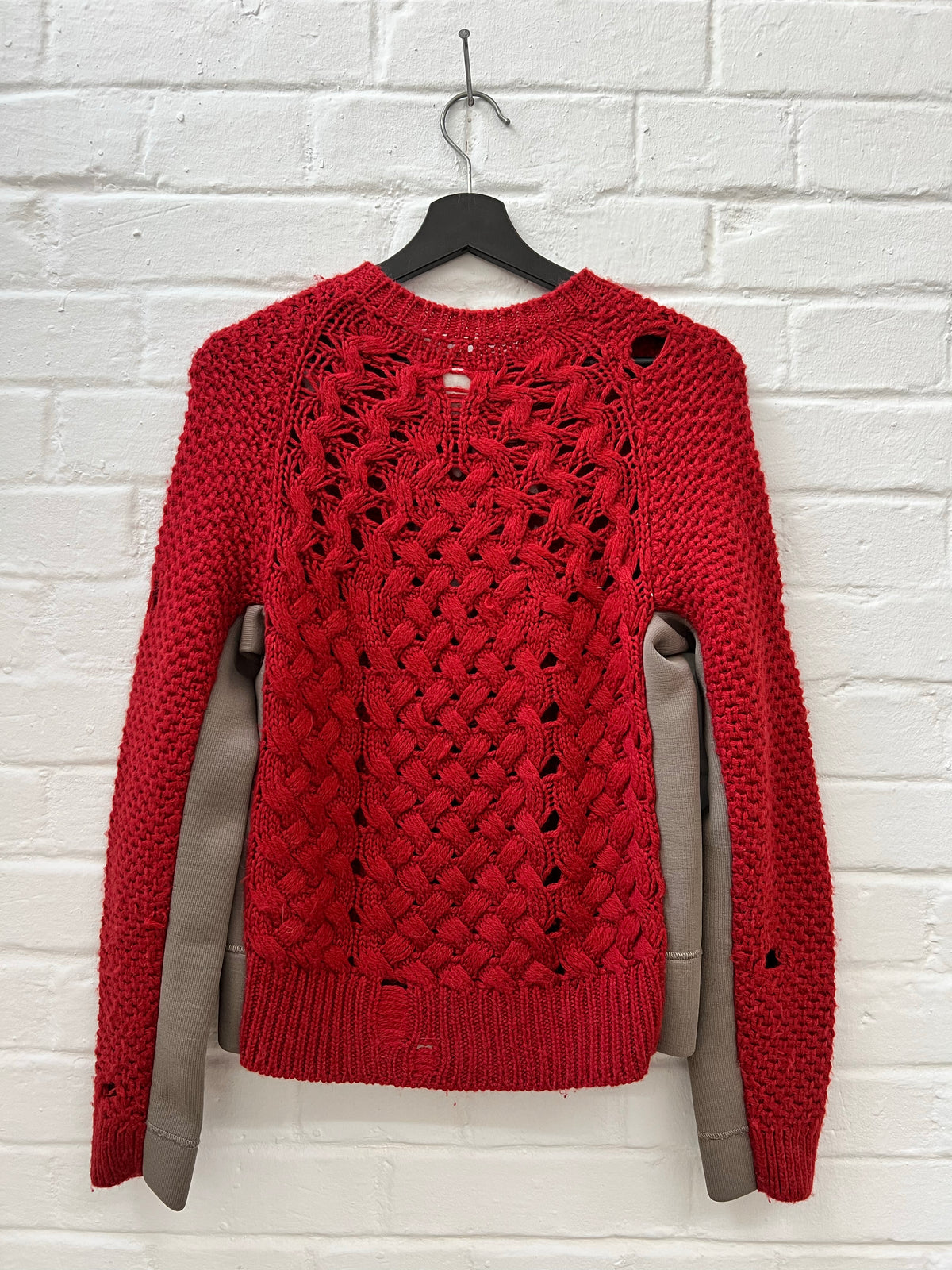 Maison Margiela AW2016 Wool Knit Sweater (S) roter Strickpullover von Maison Margiela Still Thrifting Vintage Shop