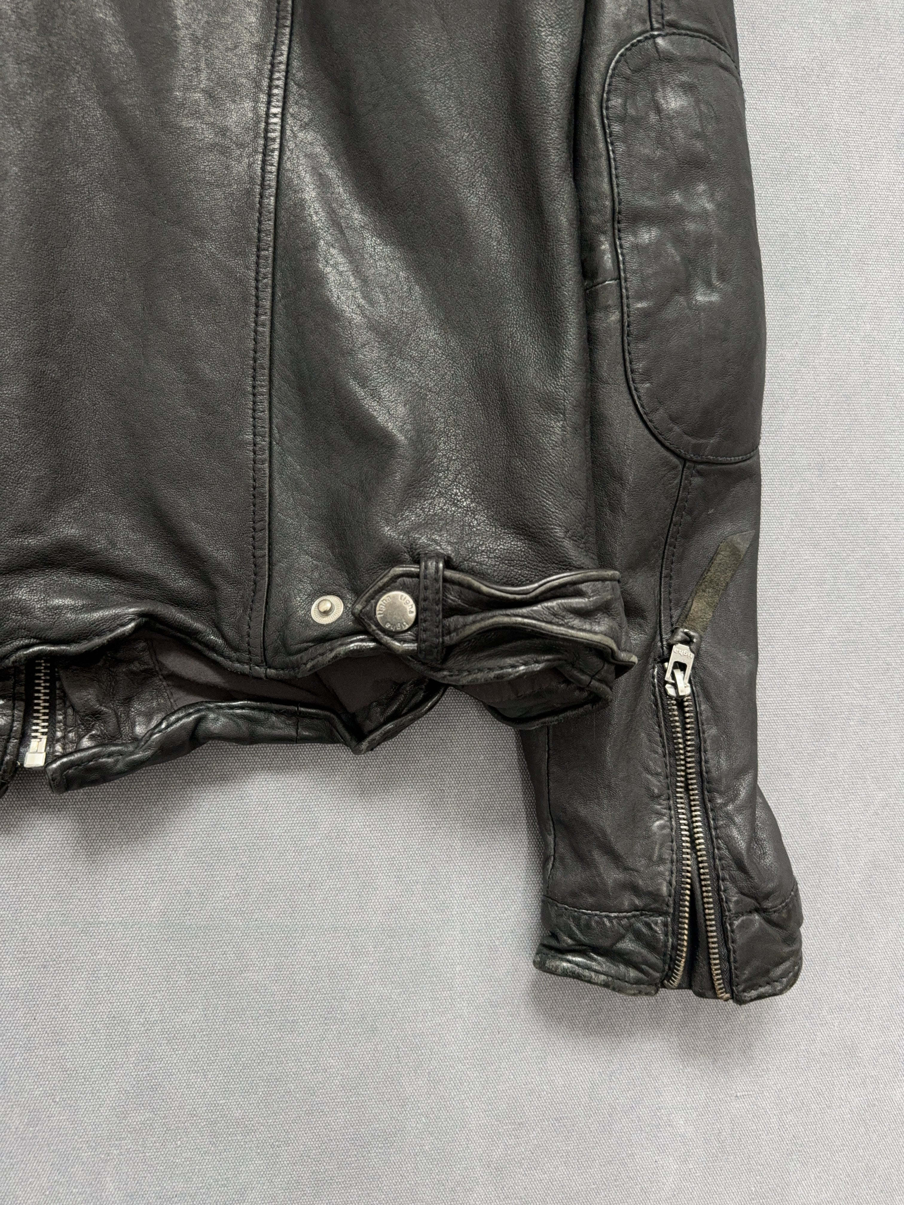 Vintage Tigha Jacke für Herren. Y2K Second Hand 2000s Fashion