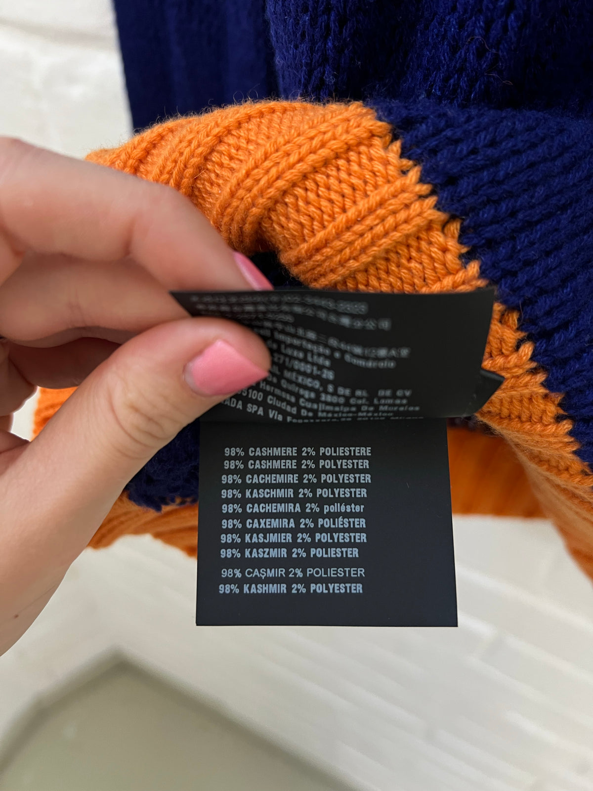 Prada AW18 Graphic Race Logo Knit Sweater (S) Blau Orange Strickpullover von Prada Still Thrifting Vintage Shop