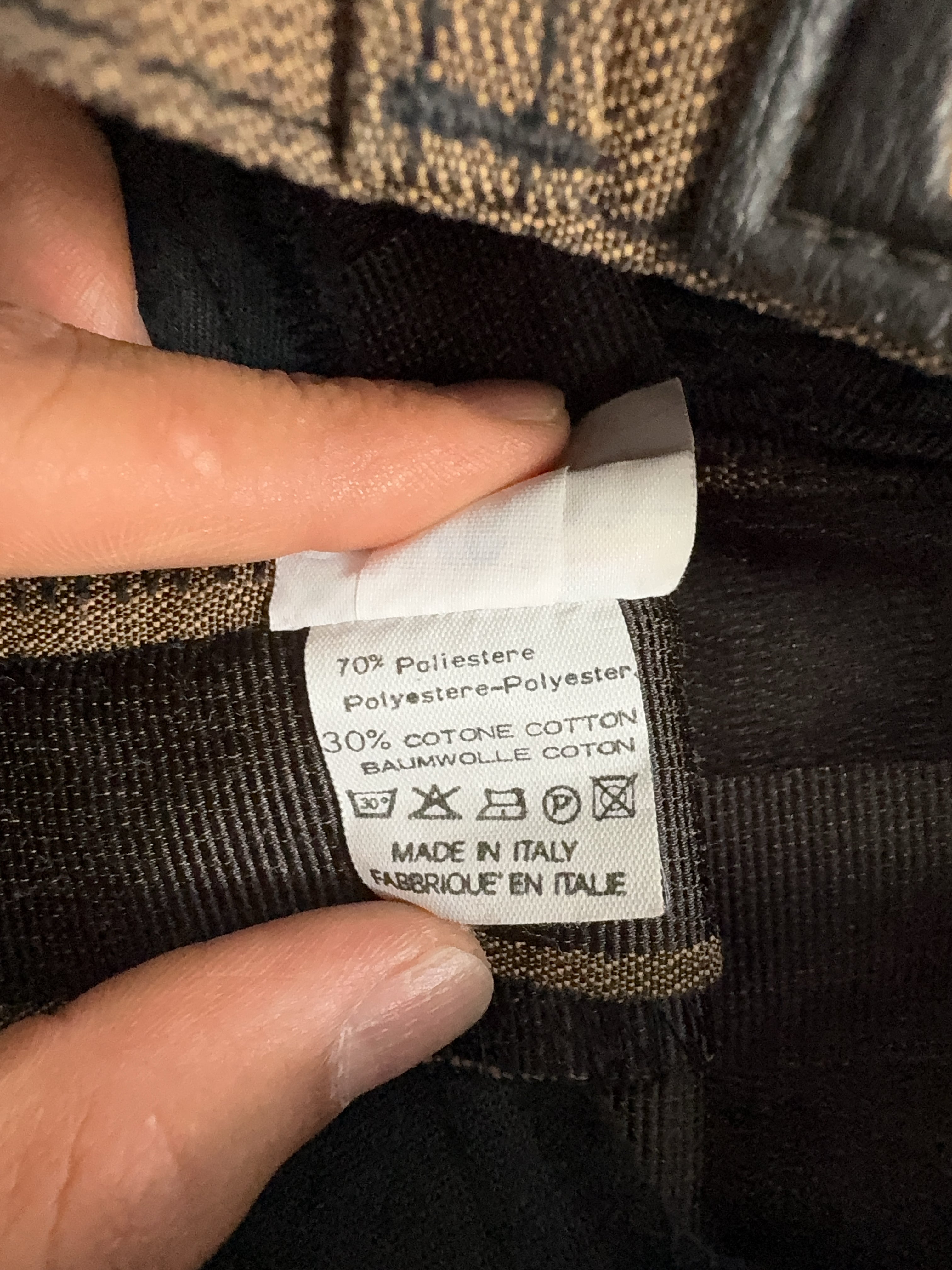 Vintage Fendi Skirt für Damen. Y2K Second Hand 2000s Fashion 