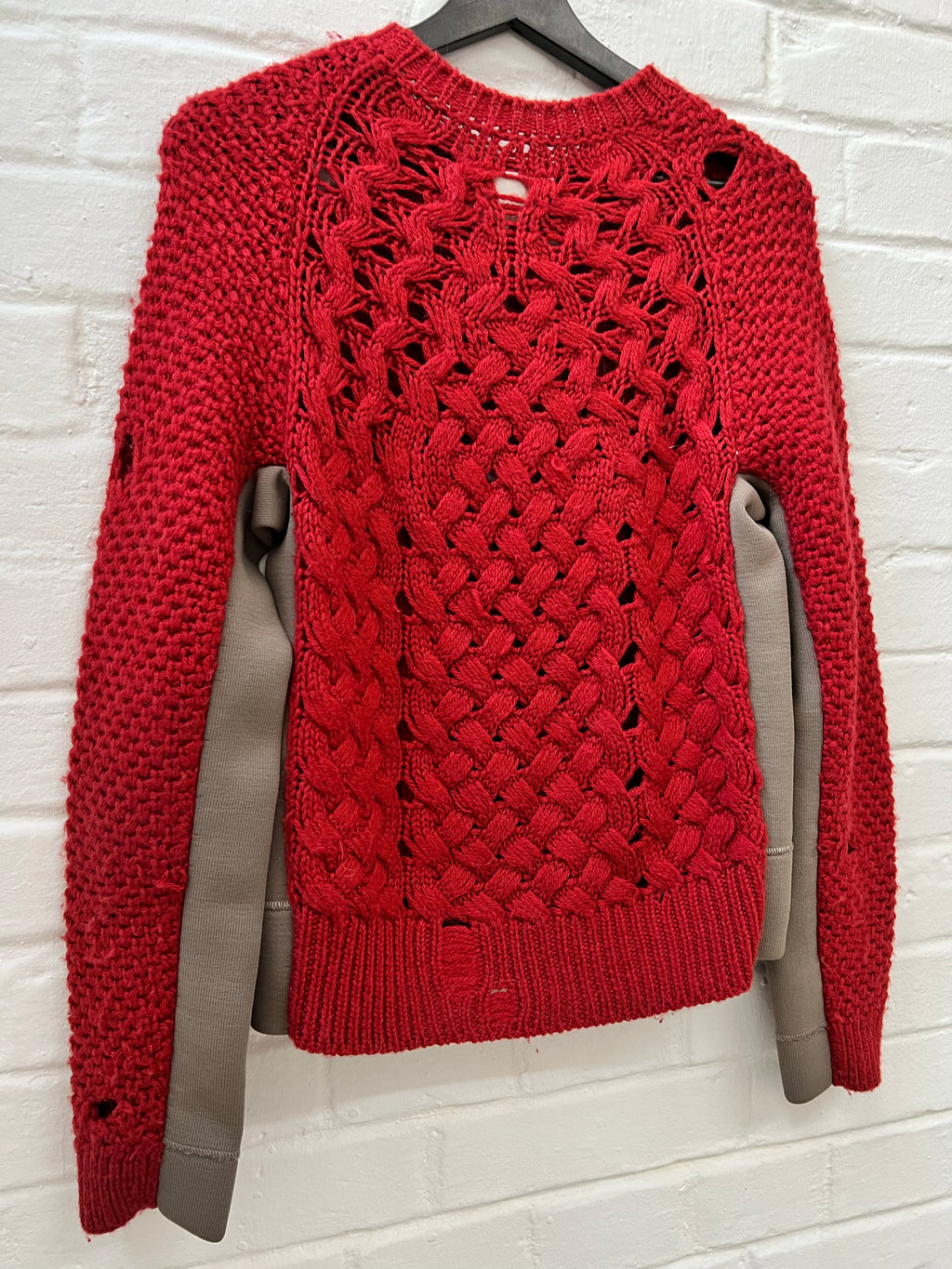 Maison Margiela AW2016 Wool Knit Sweater (S) roter Strickpullover von Maison Margiela Still Thrifting Vintage Shop