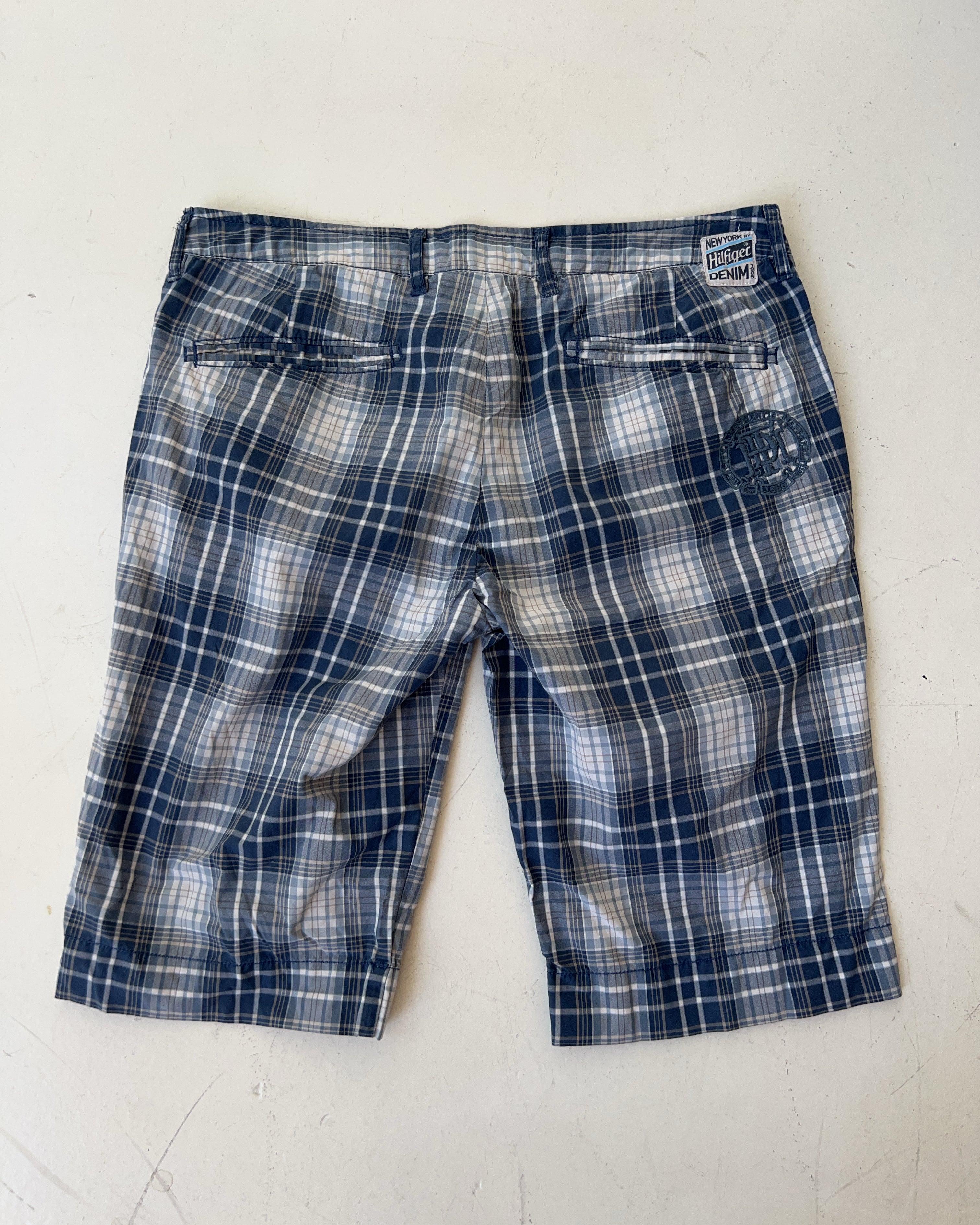 Vintage Tommy Hilfiger Shorts (M/L)