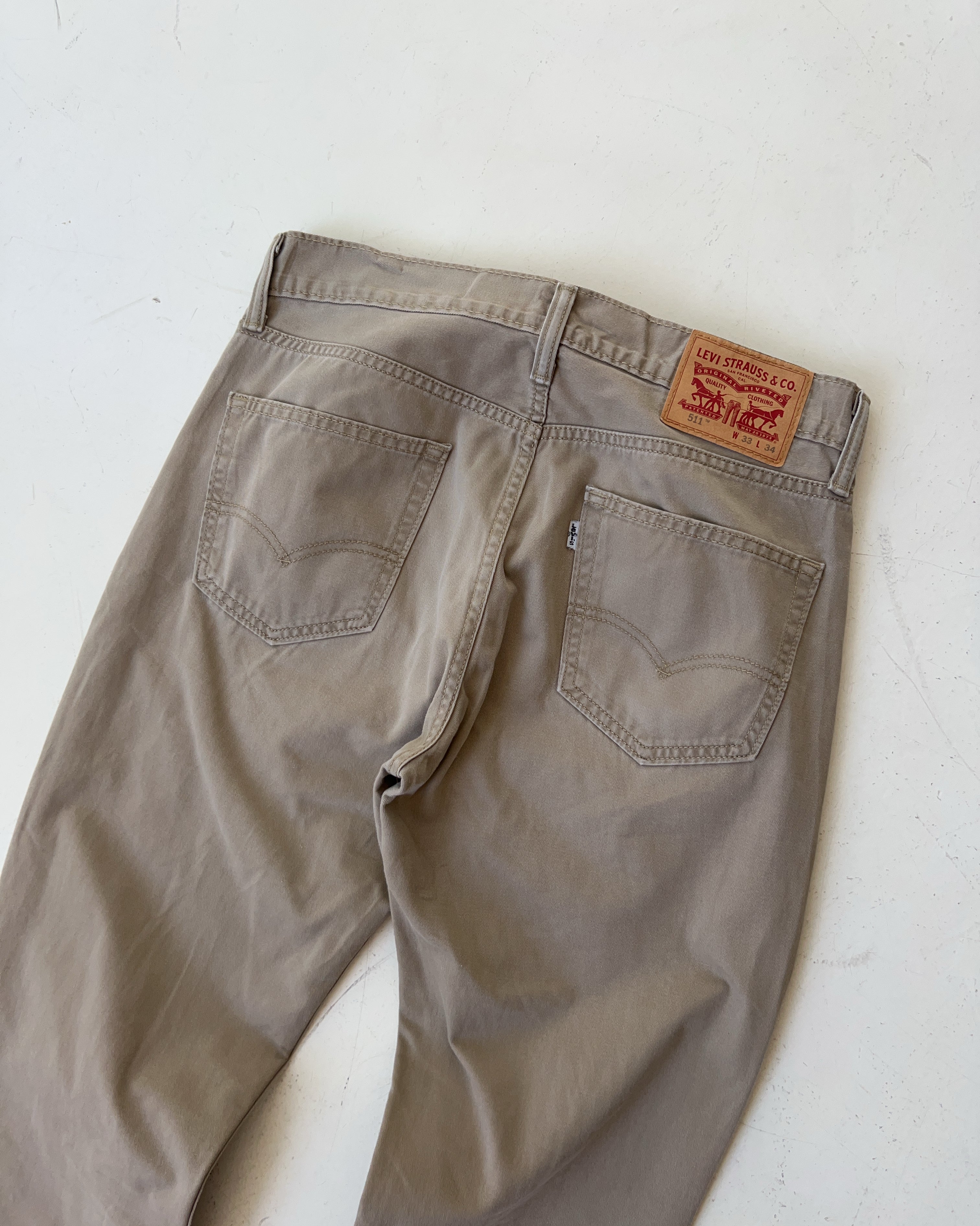 Vintage Levi's 511 Straight Leg Jeans (L)