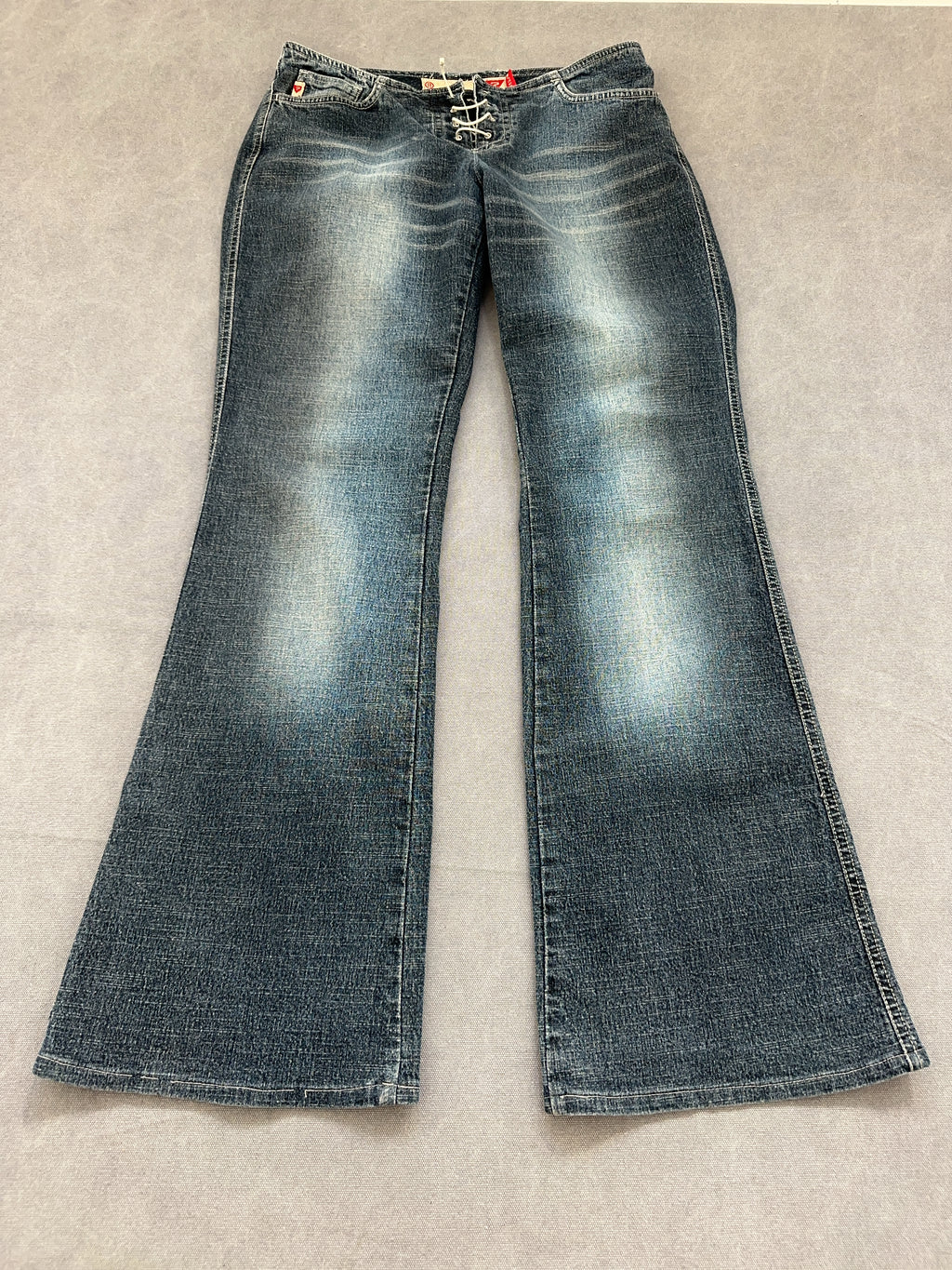 Vintage Guess Jeans (M/L)