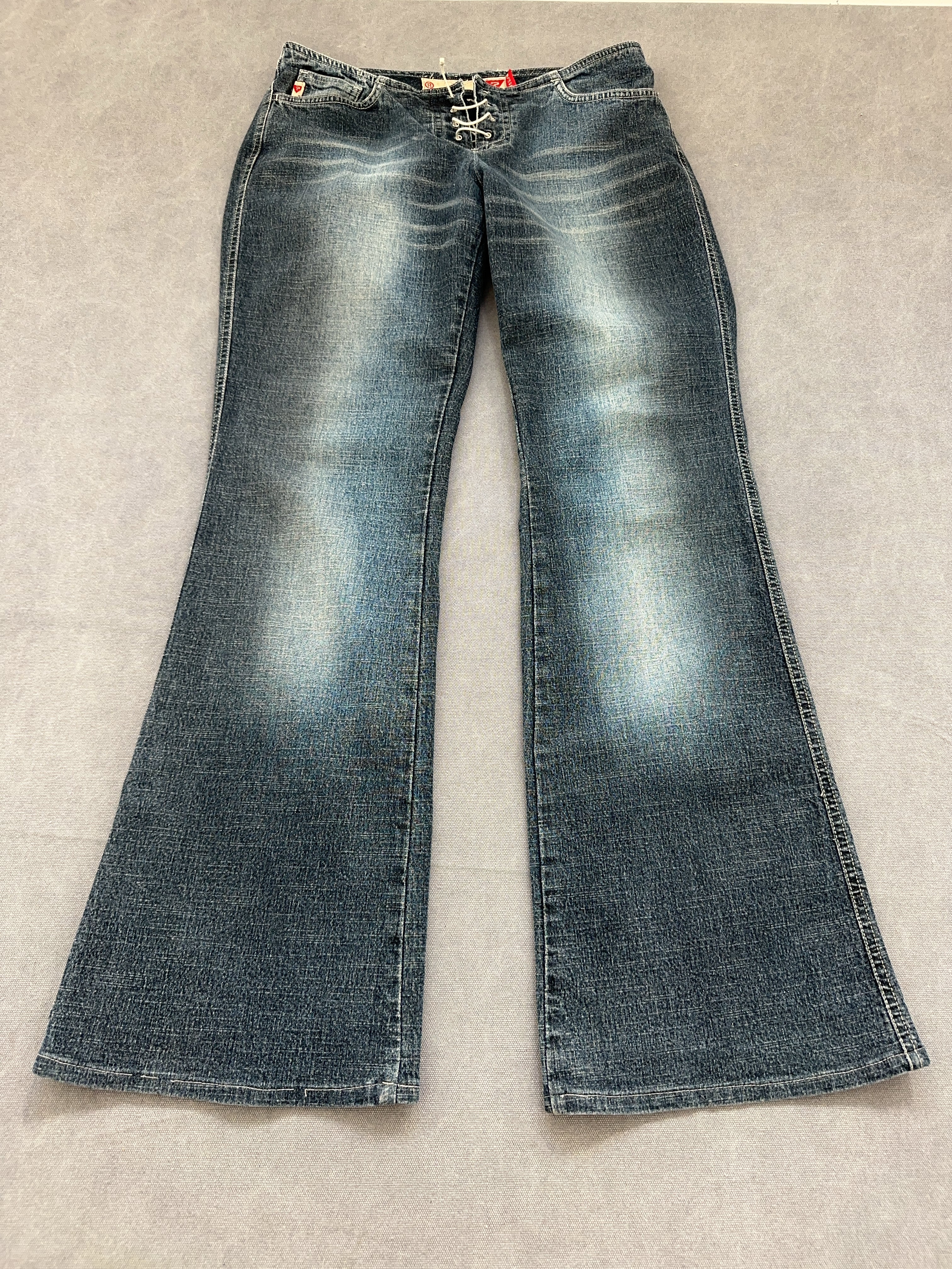 Vintage Guess Jeans (M/L)