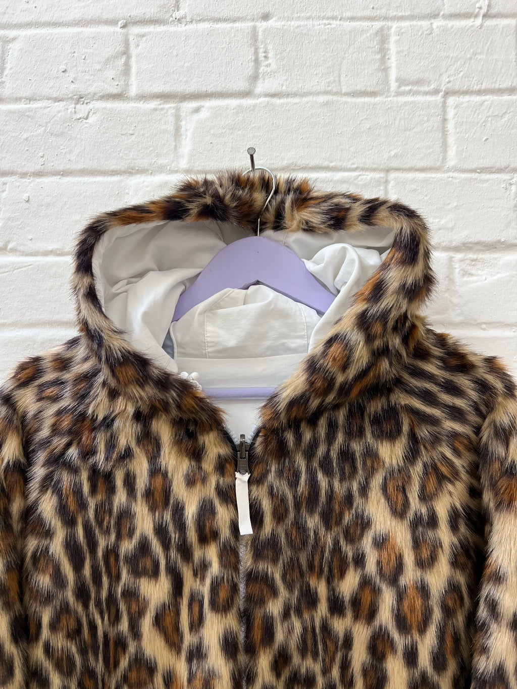 Supreme Faux Fur Reversible Hooded Jacke (M) Vintage Supreme Jacke mit Leopard Faux Fur inside Still Thrifting Vintage Shop