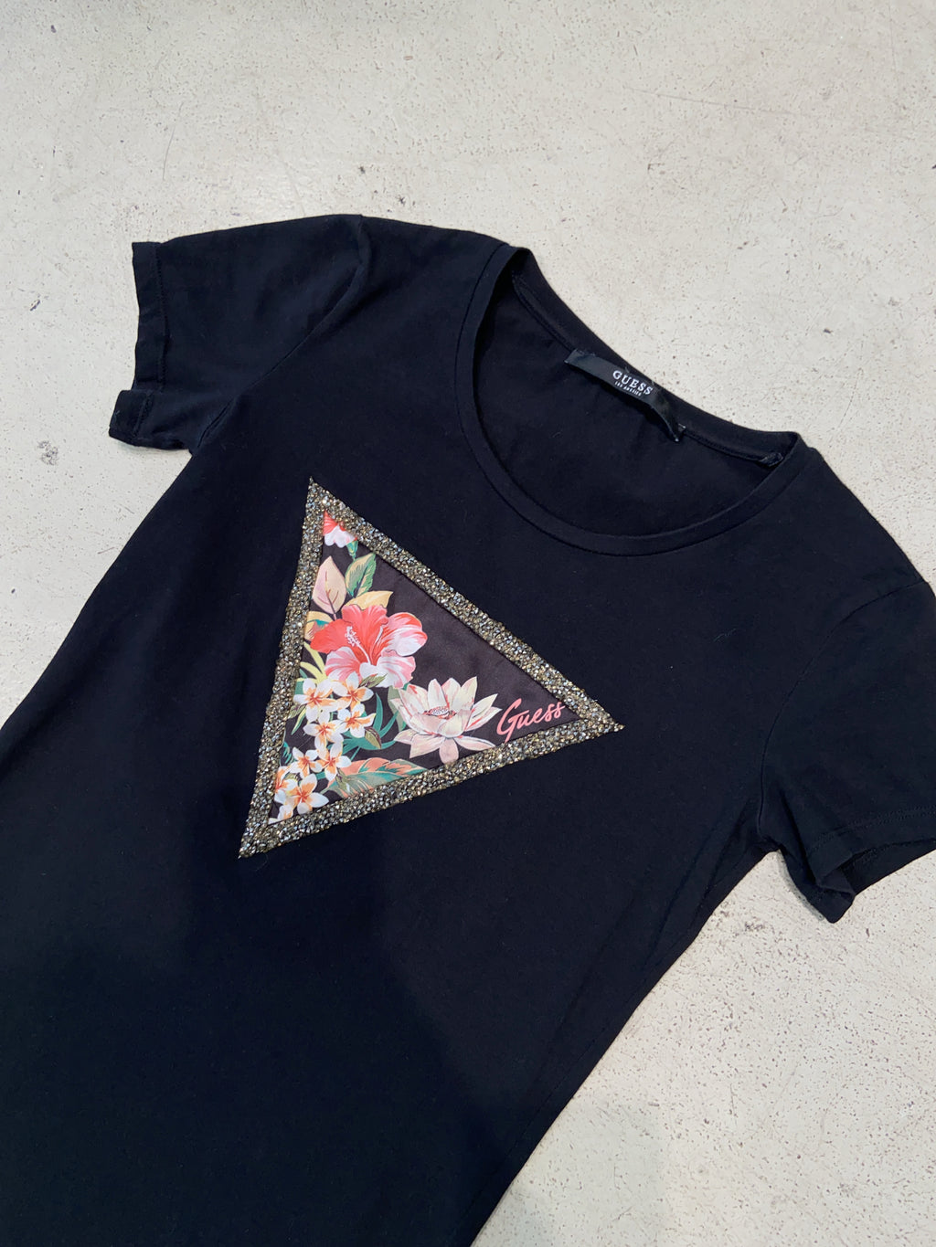 Vintage Guess T-Shirt (S)