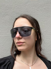 Laden Sie das Bild in den Galerie-Viewer, Vintage Miss Sixty Black Star Sunglasses
