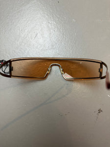 Detailliertes Produktbild von Diesel Sonnenbrille von hinten 