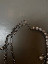Laden Sie das Bild in den Galerie-Viewer, Xullery Grey Pearl Necklace
