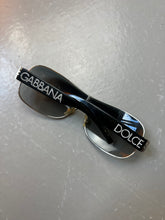 Laden Sie das Bild in den Galerie-Viewer, Vintage Dolce&amp;Gabbana Sunglasses