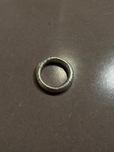 Laden Sie das Bild in den Galerie-Viewer, Ringsbyclausen Ring „Rund“