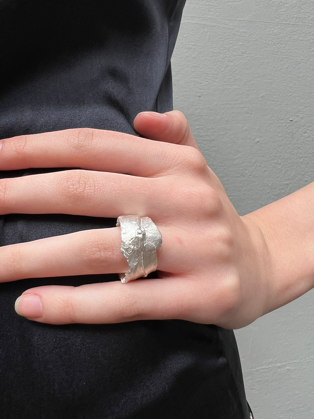 Tragebild von Ringsbyclausen Ring tattered silber
