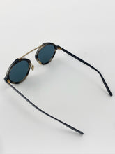 Laden Sie das Bild in den Galerie-Viewer, Dior Sunglasses golden black 2OSJO4923 150