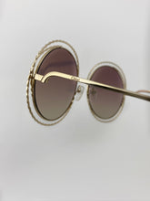 Laden Sie das Bild in den Galerie-Viewer, Chloé Sunglasses Nickel gold chains CE114ST 810