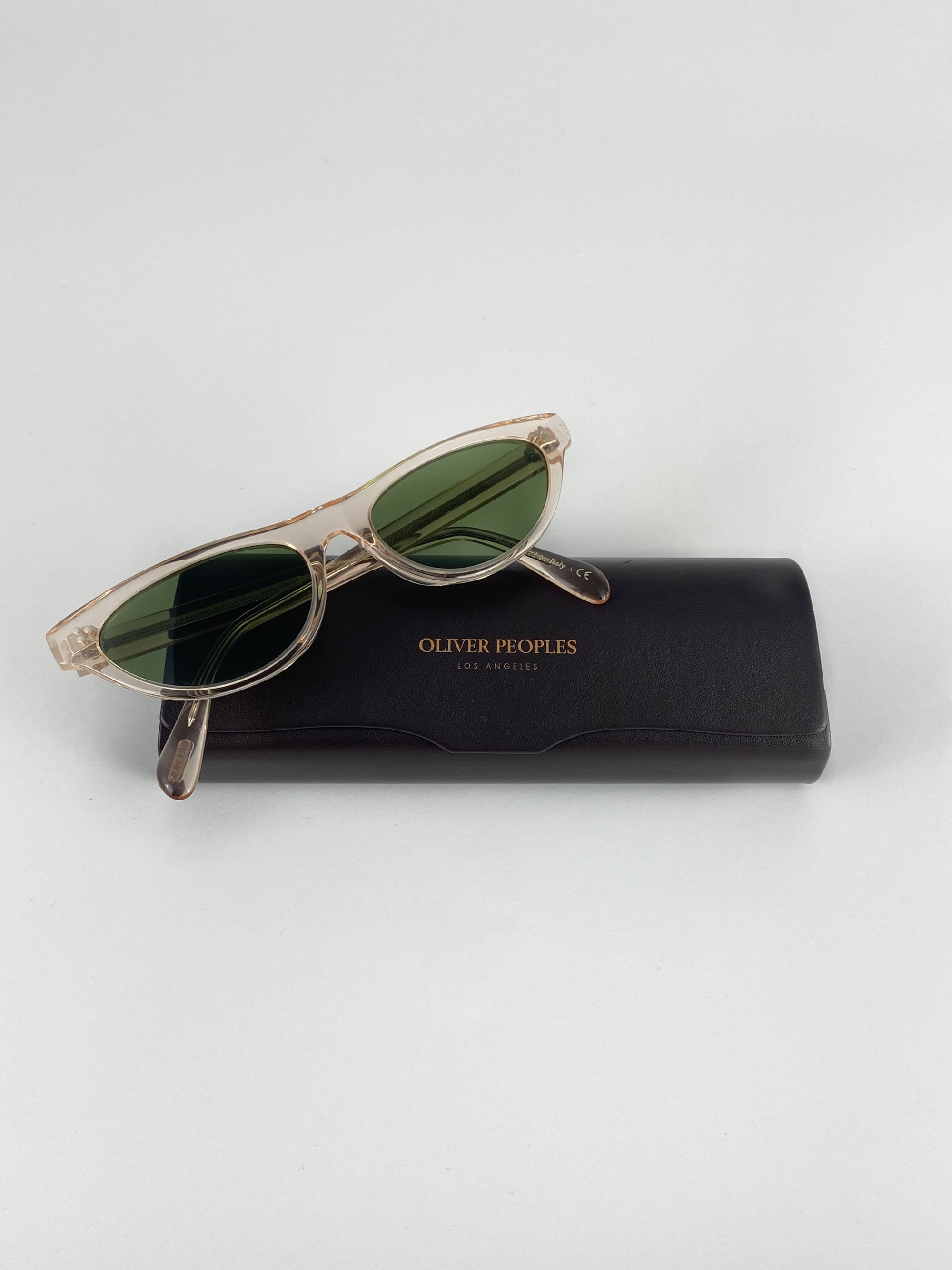 Oliver Peoples Cat Sunglasses see through + green glasses