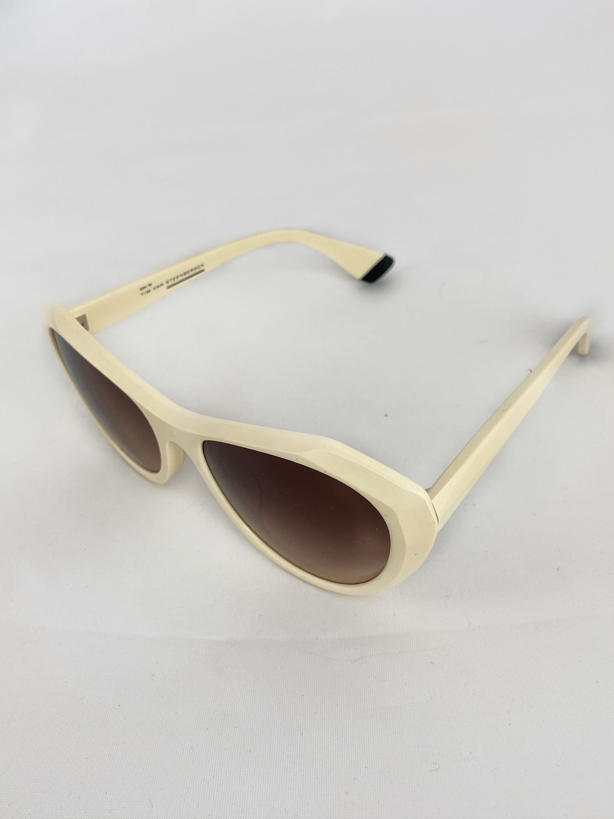 Theo by Tim Van Steenbergen Sunglasses creme