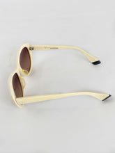 Laden Sie das Bild in den Galerie-Viewer, Theo by Tim Van Steenbergen Sunglasses creme