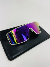 Laden Sie das Bild in den Galerie-Viewer, Stella McCartney Sunglasses spacy purple rhinestone
