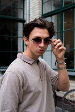 Laden Sie das Bild in den Galerie-Viewer, Cartier Rare Sunglasses vintage look