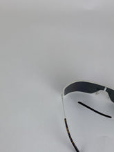 Laden Sie das Bild in den Galerie-Viewer, Stella McCartney Sunglasses spacy purple rhinestone
