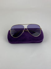 Laden Sie das Bild in den Galerie-Viewer, Victoria Beckham Pilot Sunglasses purple
