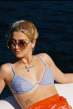Laden Sie das Bild in den Galerie-Viewer, Chloé Sunglasses Nickel gold chains CE114ST 810
