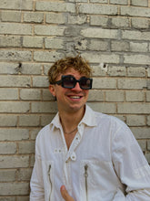 Laden Sie das Bild in den Galerie-Viewer, Laurence D‘Ari Sunglasses Marble Look