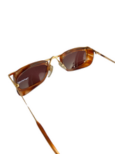 Laden Sie das Bild in den Galerie-Viewer, Alain Mikli Sunglasses Gold