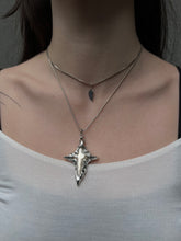 Laden Sie das Bild in den Galerie-Viewer, Xullery Simple Cross Chain
