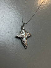Laden Sie das Bild in den Galerie-Viewer, Xullery Simple Cross Chain