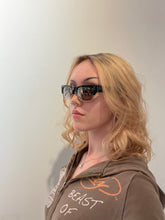 Laden Sie das Bild in den Galerie-Viewer, Vintage Linda Farrow Sunglasses