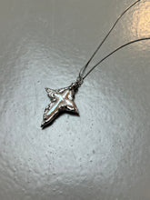Laden Sie das Bild in den Galerie-Viewer, Xullery Simple Cross Chain