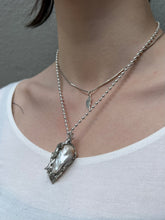 Laden Sie das Bild in den Galerie-Viewer, Xullery Dragon Egg Chain Necklace